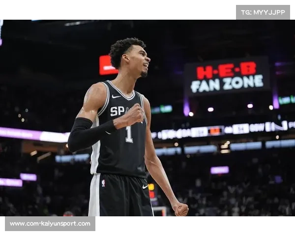 福克斯37分8助率马刺胜开拓者,残阵阵容显深度